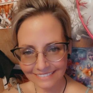 Meet your Posher, Bobbie